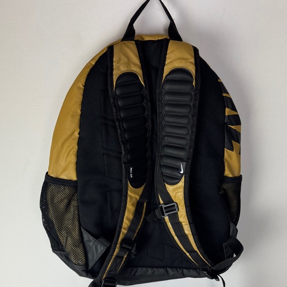 Nike Backpack - Picture 4 of 5